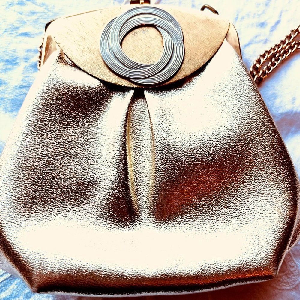 Vintage 1970s Gold Evening Clutch – Ingledew’s